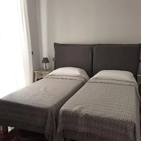 R&d Rest And Dream Capri